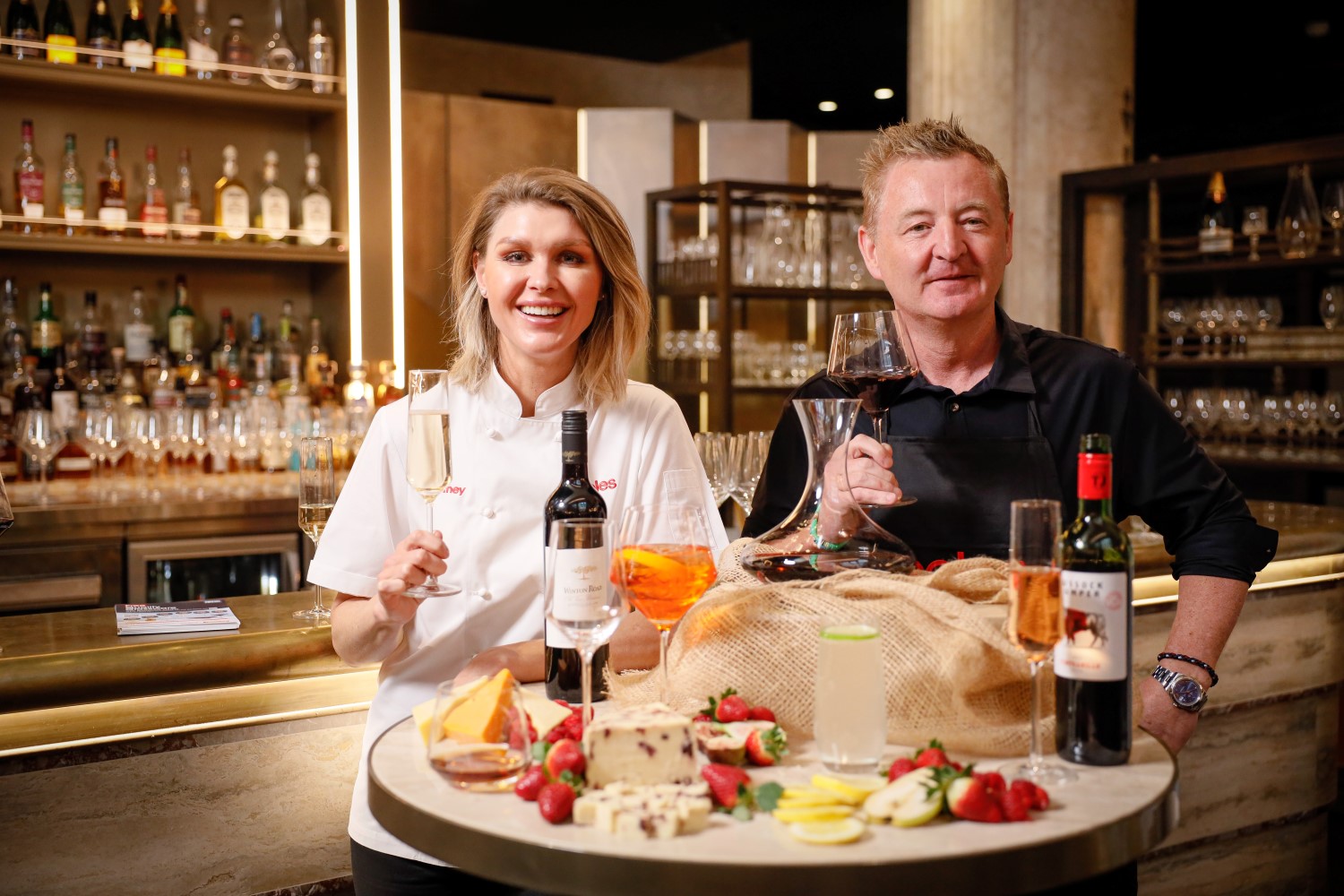 Coles Ambassador Courtney Roulston and Aussie Chef and Restaurateur Luke Mangan unveil Coles and Liquorland’s new Schott Zwiesel Glassware collection. 
